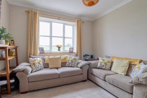 Sitting Room- click for photo gallery